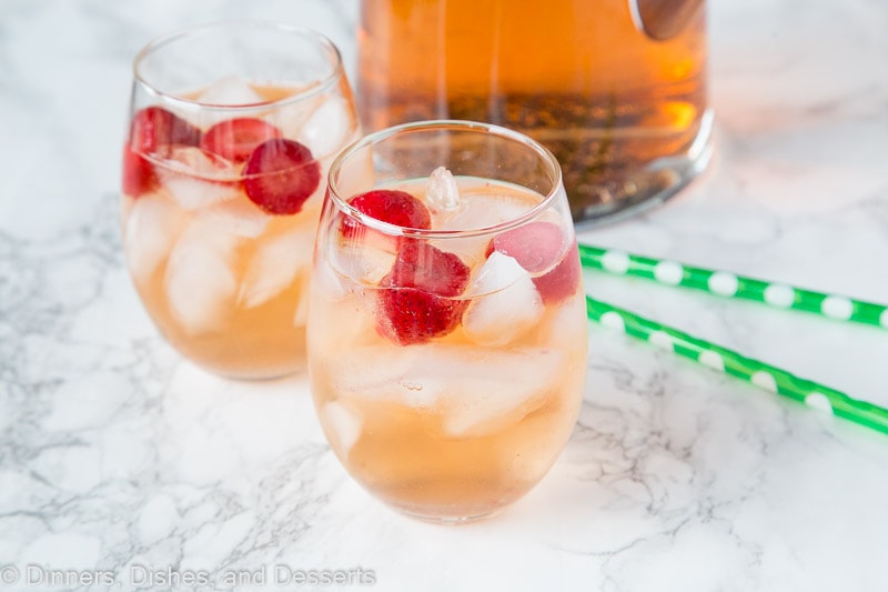 Cool and refreshing strawberry rum punch