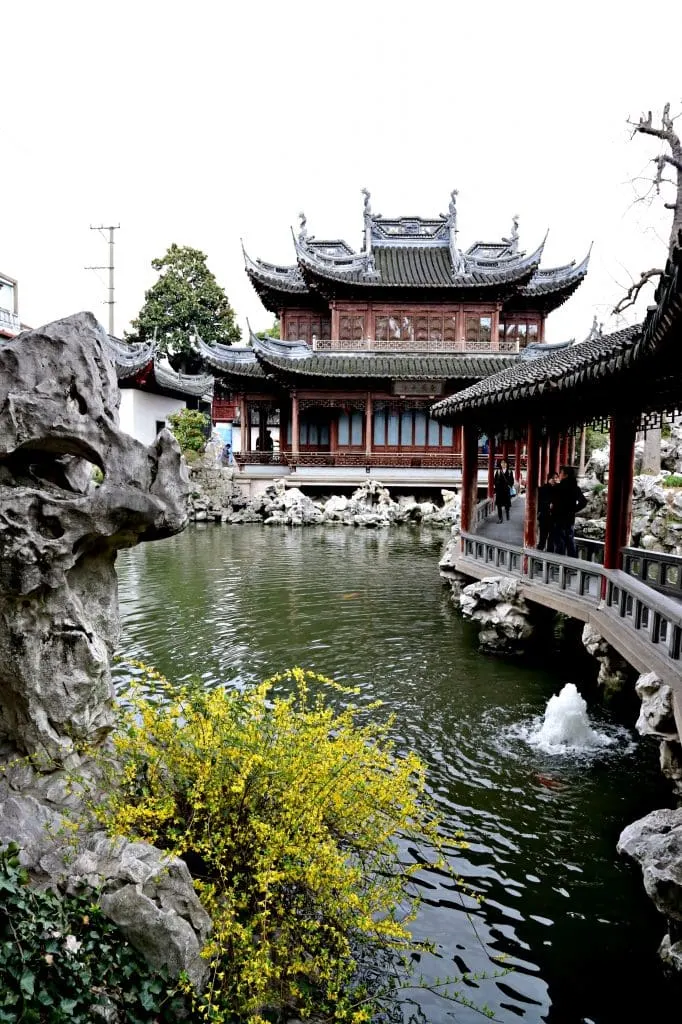 10 Things to do in Shanghai - Headed to China?  Wonder what to do in Shanghai?  Here are our 10 favorite things to do in Shanghai. Yu Garden