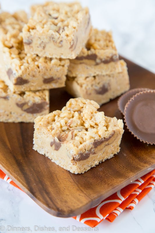 krispie treats with peanut butter and peanut butter cups