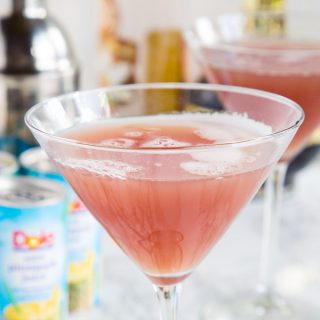 French Martini Recipe - This classic cocktail with pineapple juice, vodka and Chambord liqueur. It is sweet, tart, and absolutely delicious!