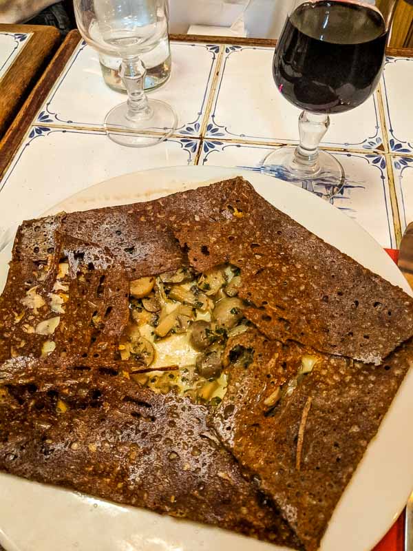 Where to Eat in Paris - Planning a trip to Paris and wondering where to eat?  Here are some of our favorites from out trip!  Creperie de Quibereon