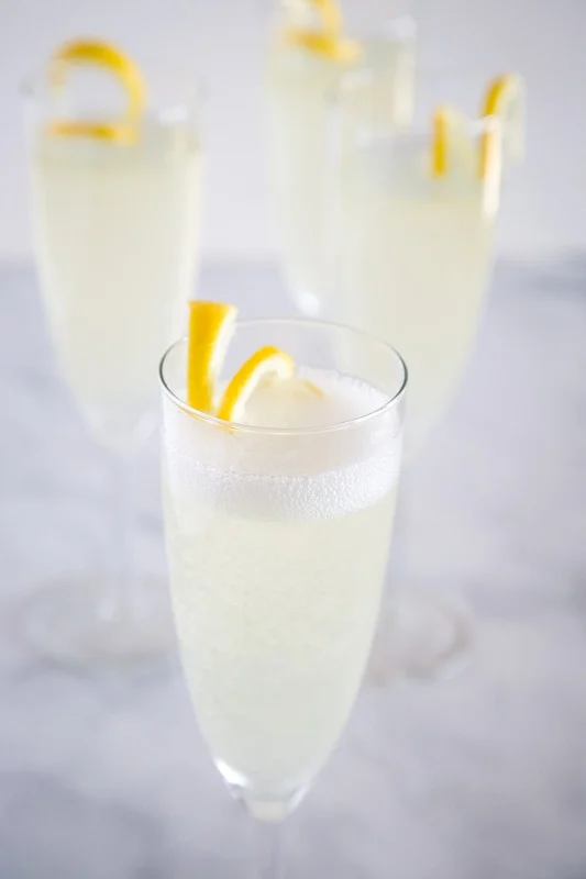 A classic cocktail with champagne, gin, lemon juice and simple syrup