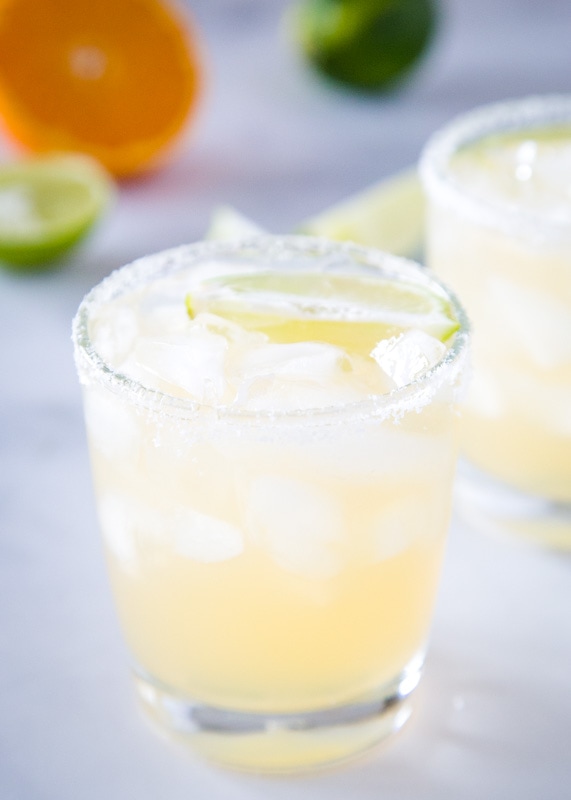 Skinny margarita recipe for an easy and refreshing drink