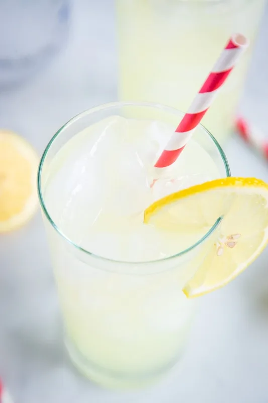 Refreshing lemonade and vodka together
