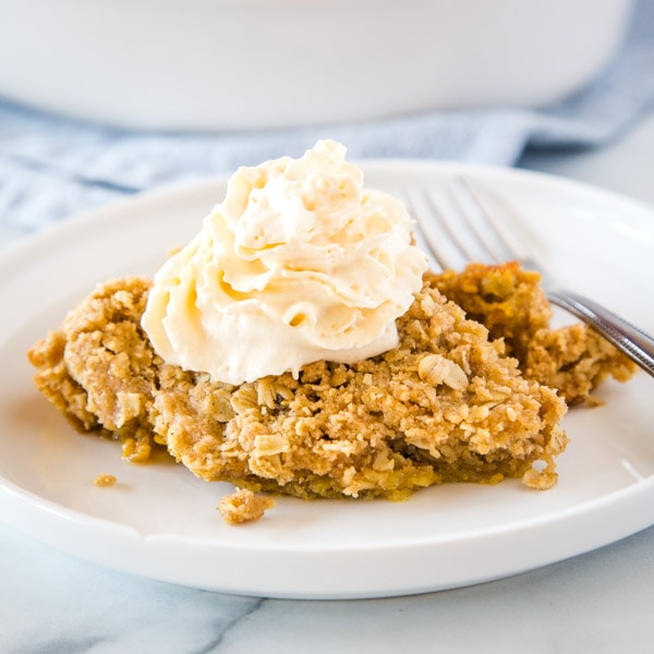 cropped close up of pumpkin crisp on plate