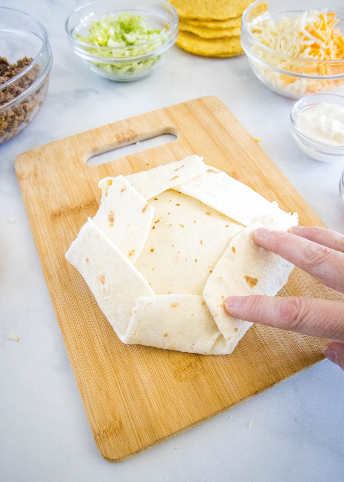 folding crunchwrap