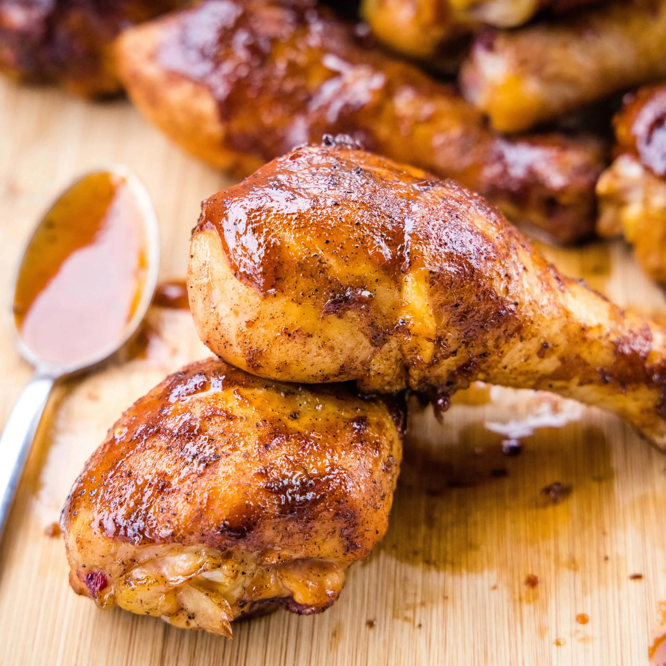 close up chicken legs on a cutting board