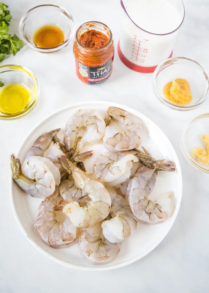 ingredients to make curry shrimp