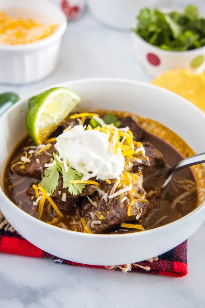 texas style chili with cheese and sour cream