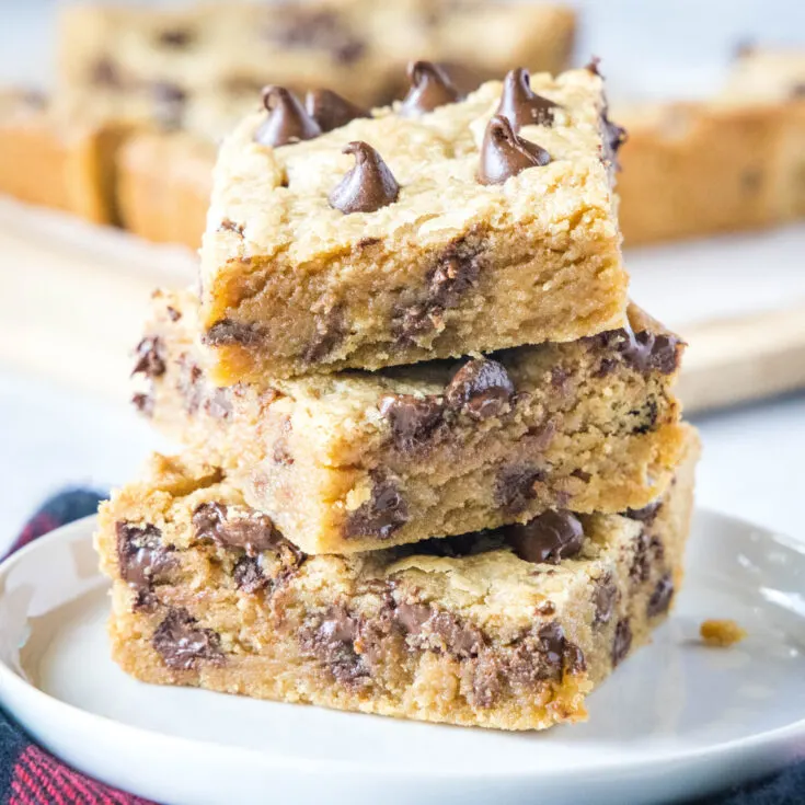 close up stacked peanut butter chocolate chip bars