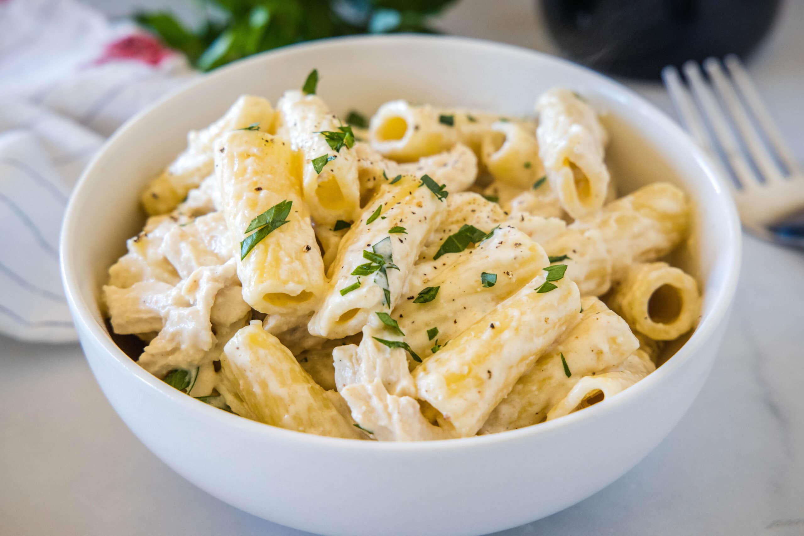 Crock Pot Chicken Alfredo | Dinners, Dishes, and Desserts