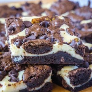 cropped close up chocolate cheesecake brownies
