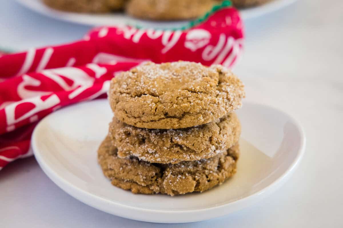 Soft and chewy molasses cookies full of rich flavor and warm spice. Easy to make and perfect for holiday baking or cozy cookie cravings!