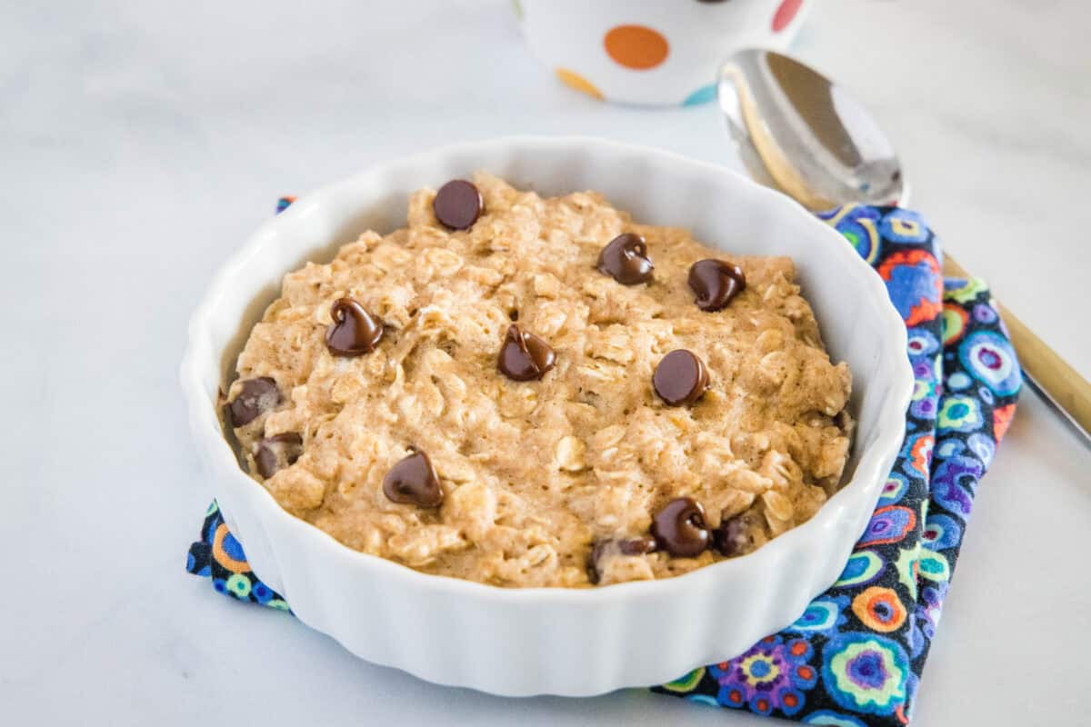 Microwave Oatmeal Cookie is a quick, easy breakfast made in minutes with simple ingredients. A soft, satisfying option for busy mornings.