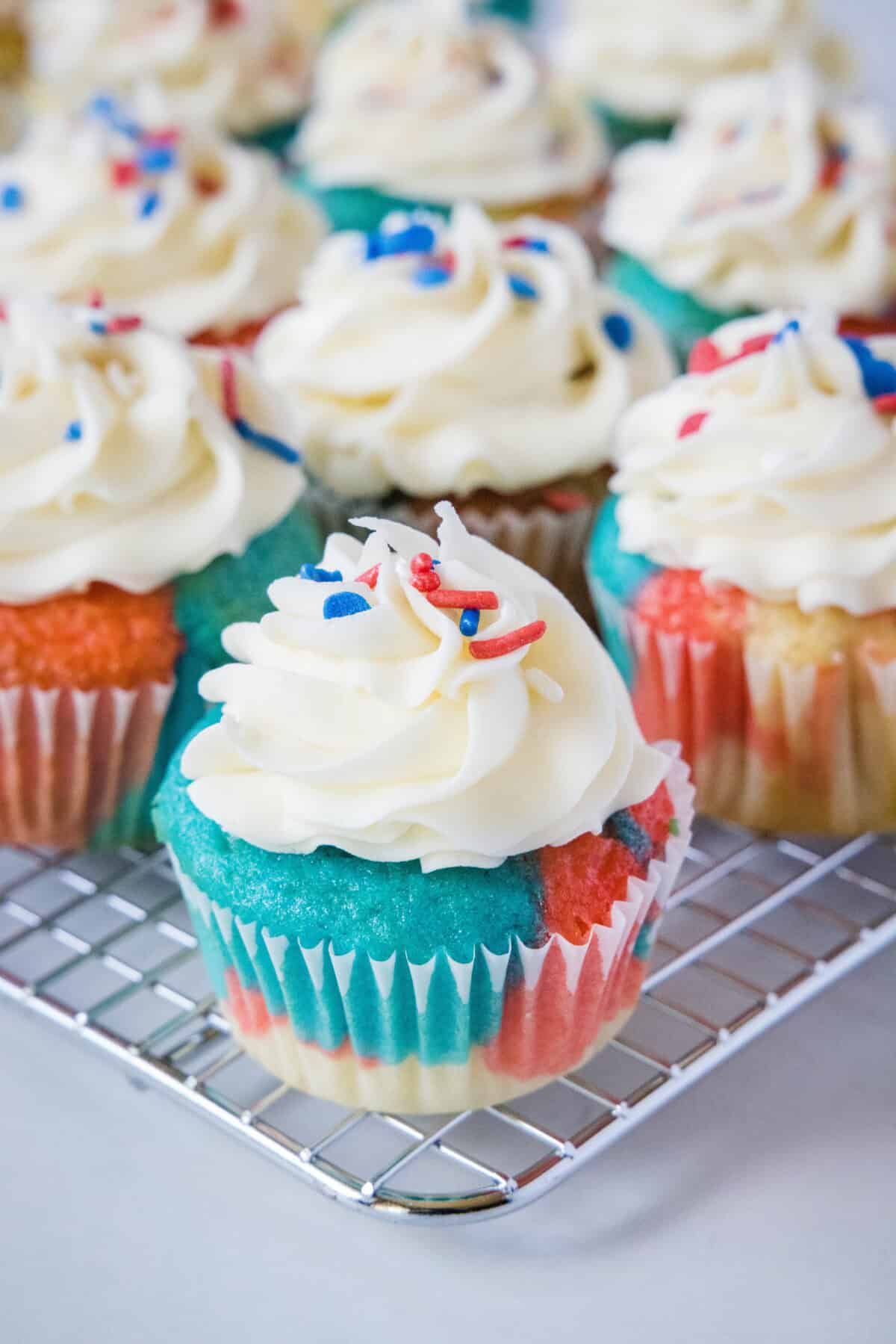decrated red with and blue cupcakes