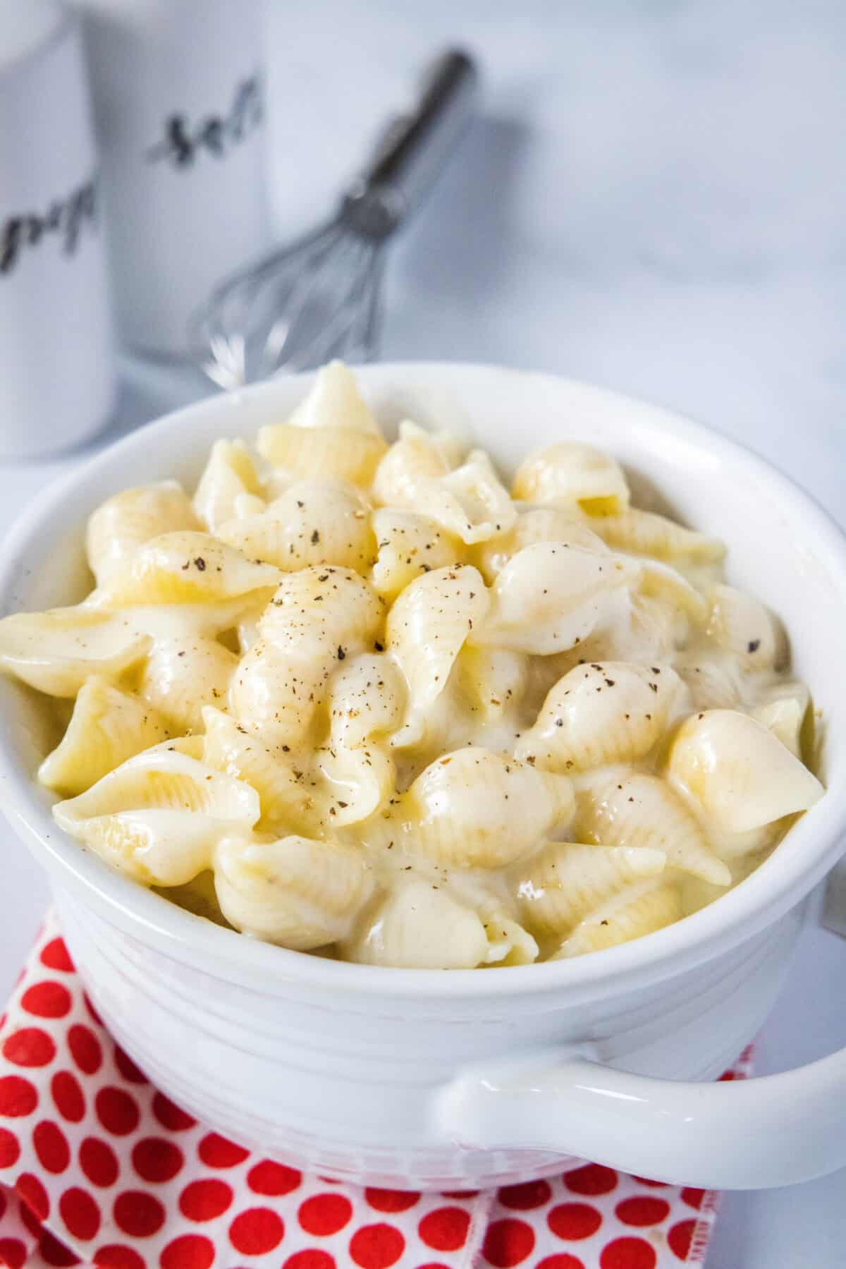 panera mac and cheese in a bowl