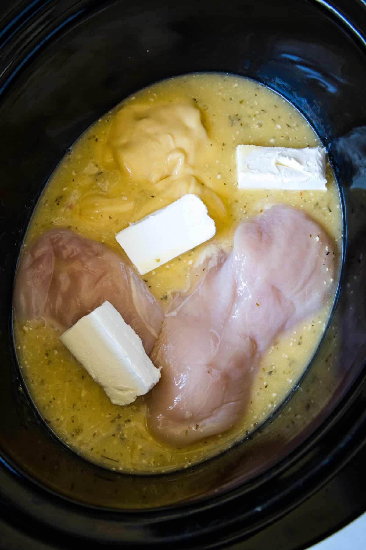 olive garden chicken pasta ingredients in crockpot