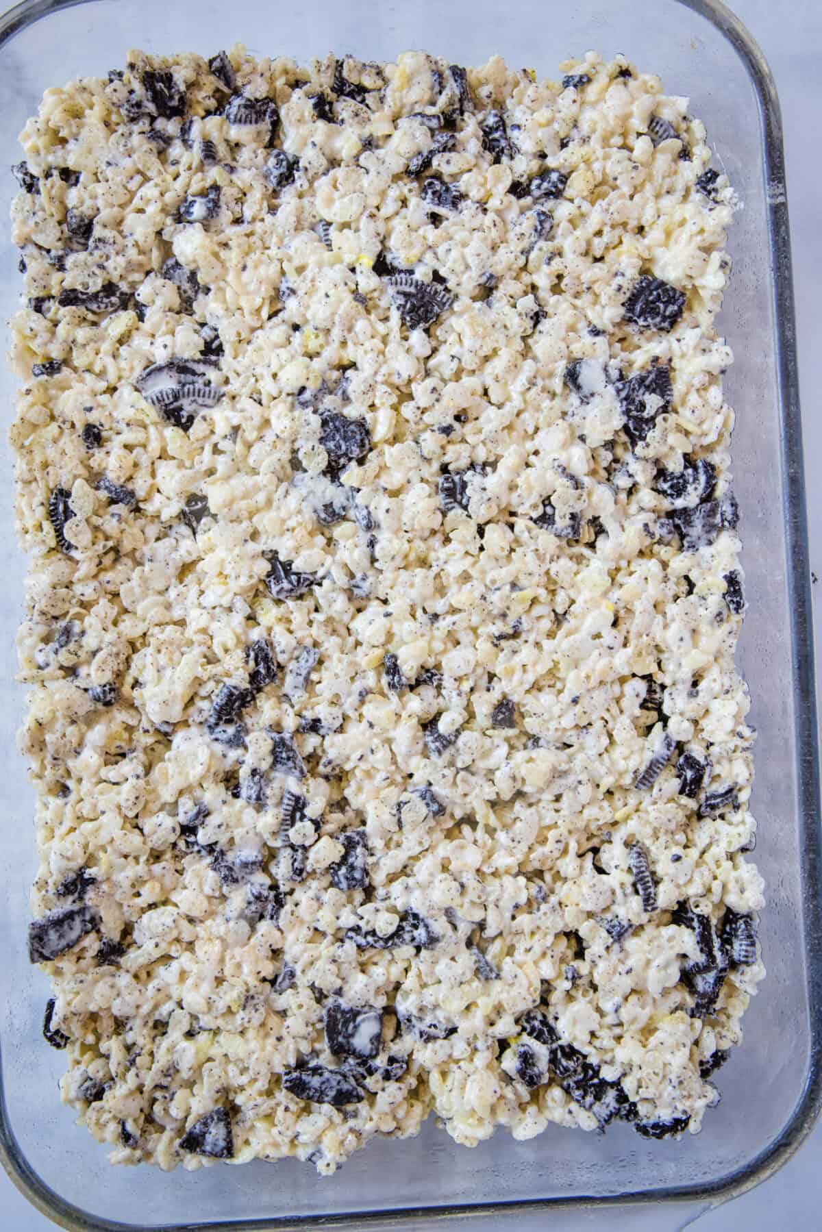 oreo krispie treats in a pan
