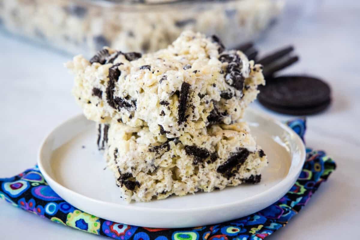 Oreo Rice Krispie Treats combine gooey marshmallow bars with crunchy Oreo cookie pieces for an easy no-bake dessert everyone loves.