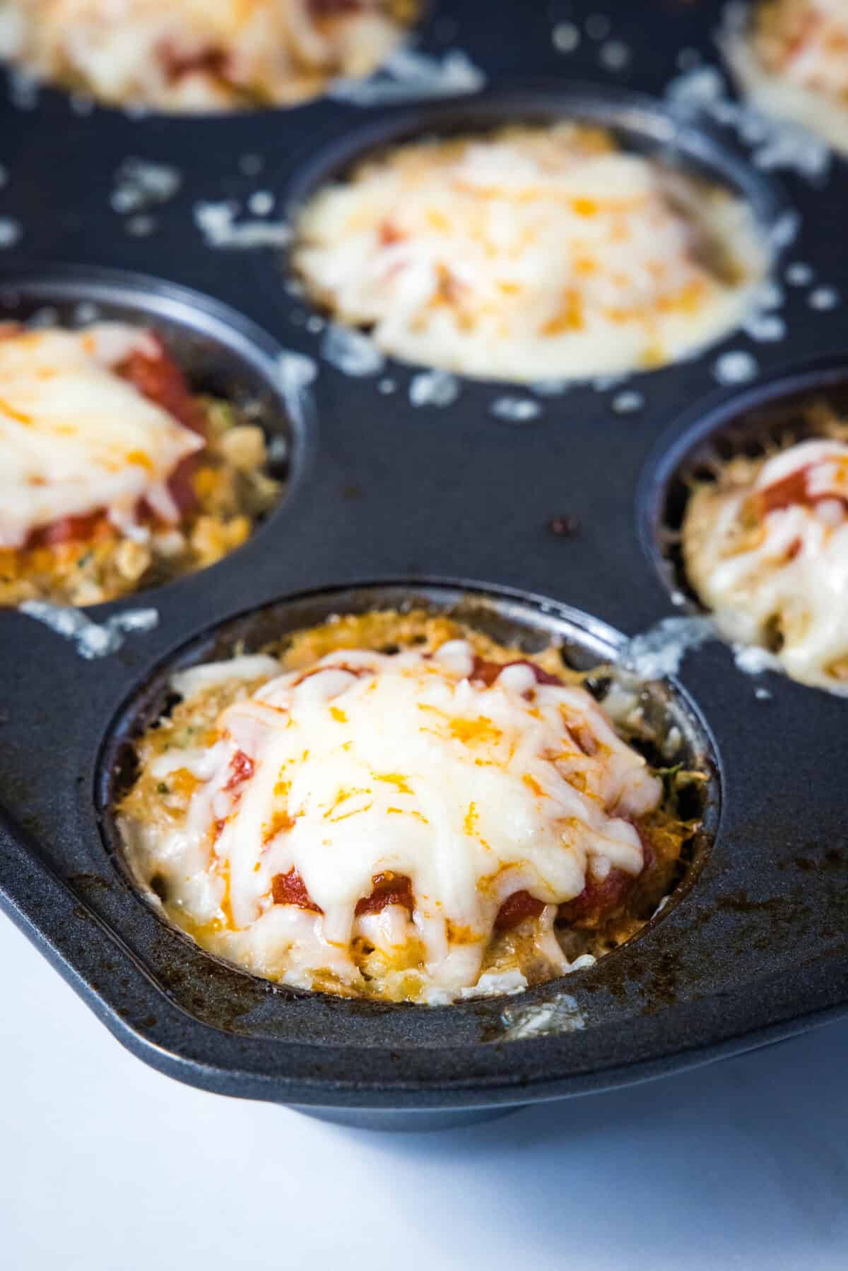 turkey meatloaf muffin cups baked in muffin tins