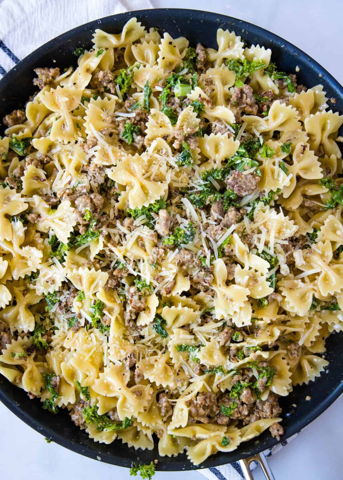 Spaghetti with Kale and Sausage 2_labeled sausage kale pasta in skillet